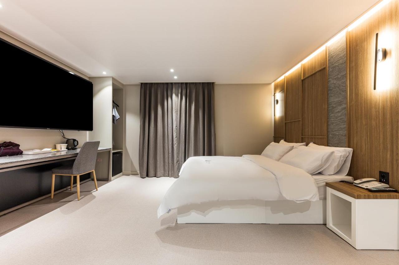 Hotel Lium Cshonan Kültér fotó