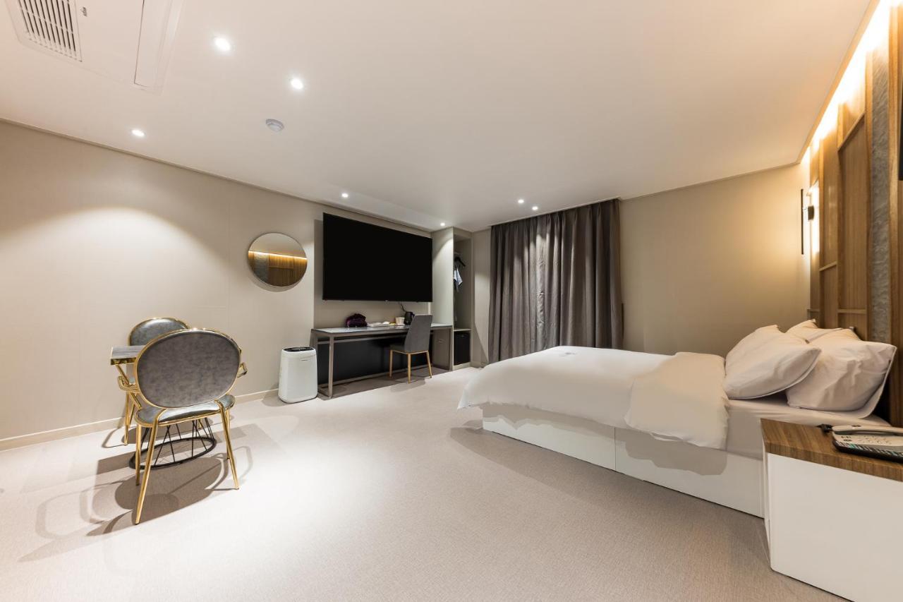 Hotel Lium Cshonan Kültér fotó