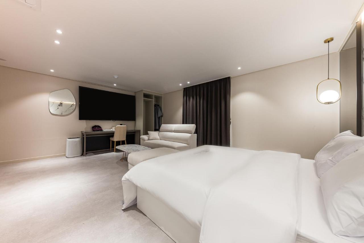 Hotel Lium Cshonan Kültér fotó