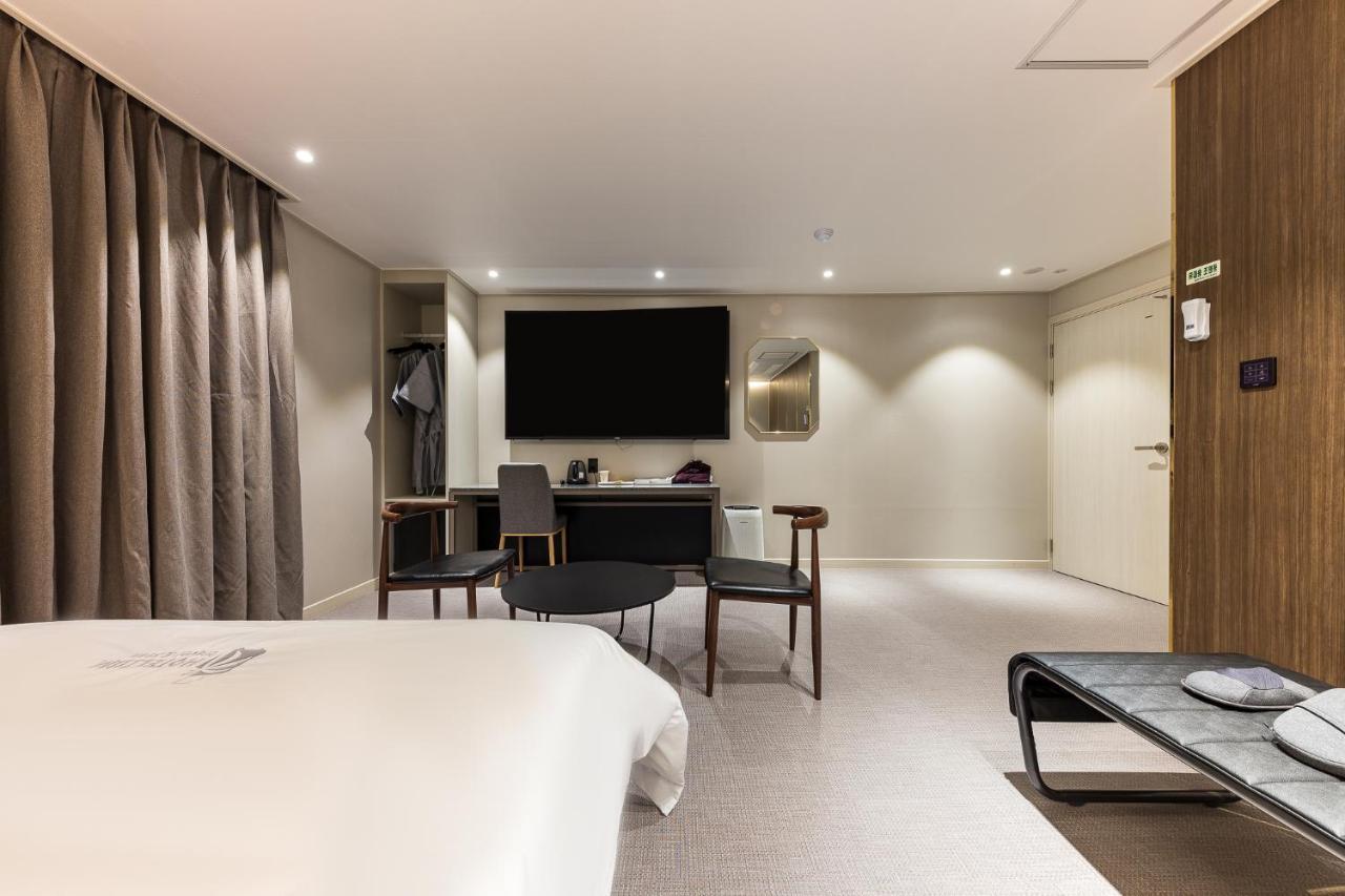 Hotel Lium Cshonan Kültér fotó