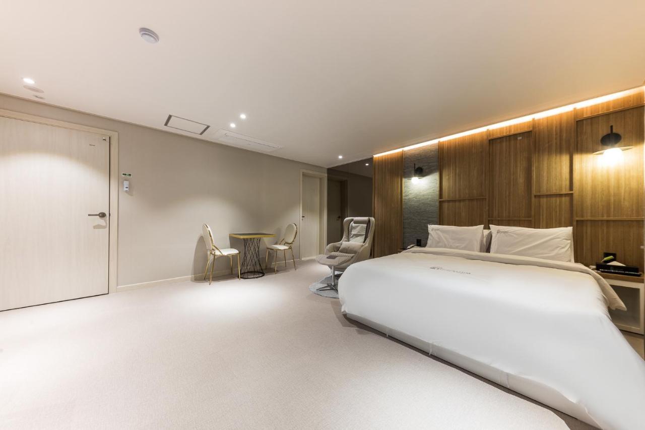 Hotel Lium Cshonan Kültér fotó